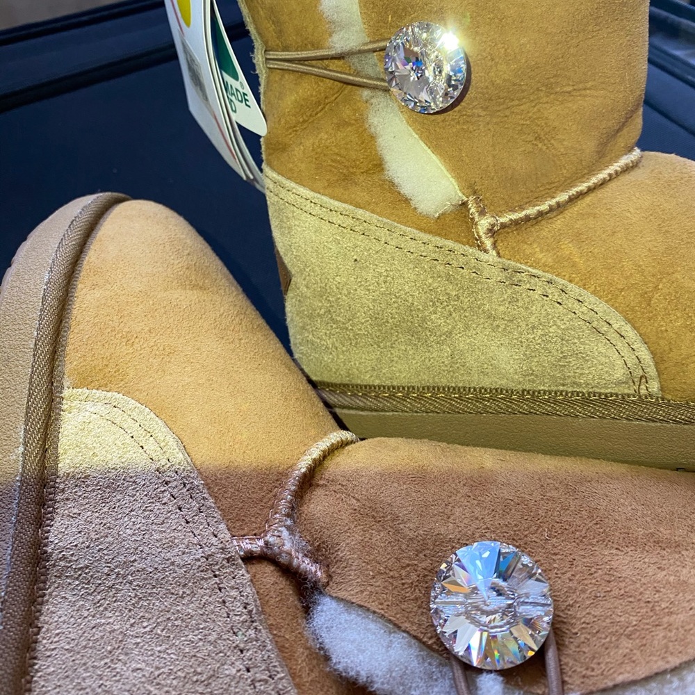 Australia UGG Made By Hand！！！Diamond（fake）Button